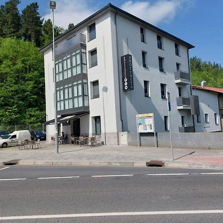 Pension Amorrortu Lemona Arraibi Buitenkant foto