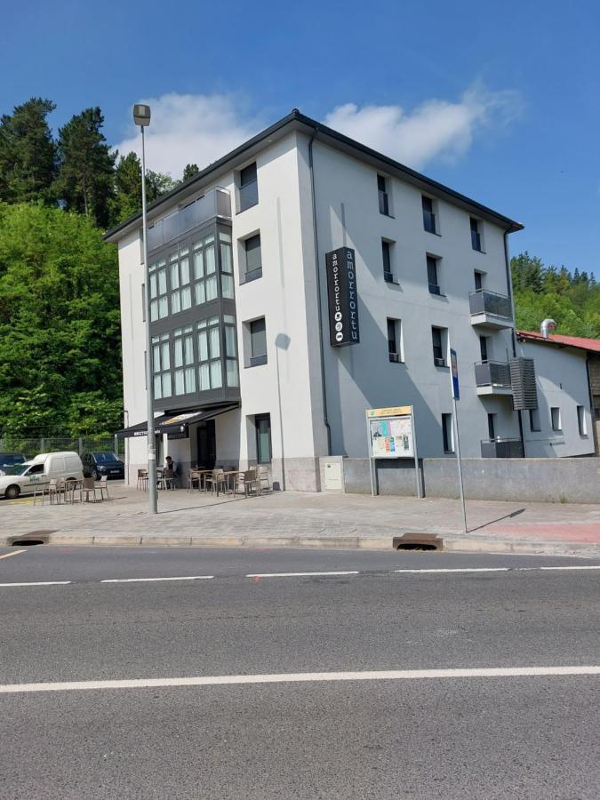 Pension Amorrortu Lemona Arraibi Buitenkant foto